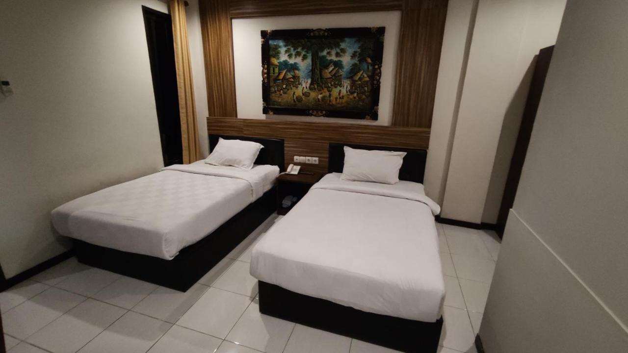 Mirabell Hotel & Convention Hall Μαλάνγκ Εξωτερικό φωτογραφία