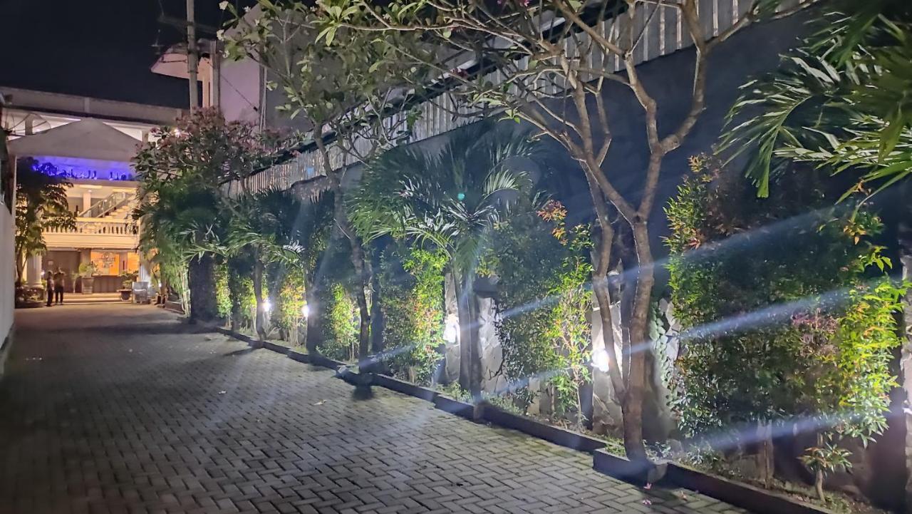 Mirabell Hotel & Convention Hall Μαλάνγκ Εξωτερικό φωτογραφία